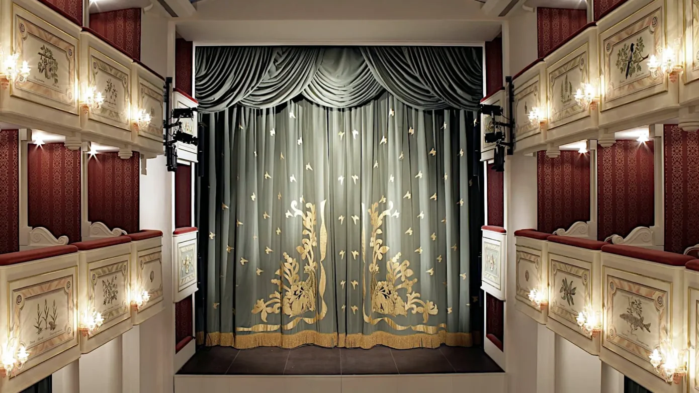 Sipario Teatro San Giacomo Arrigoni - San Vito al Tagliamento