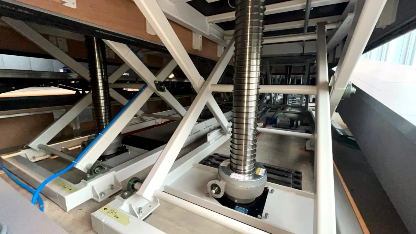 LiftBox CERN - Ginevra